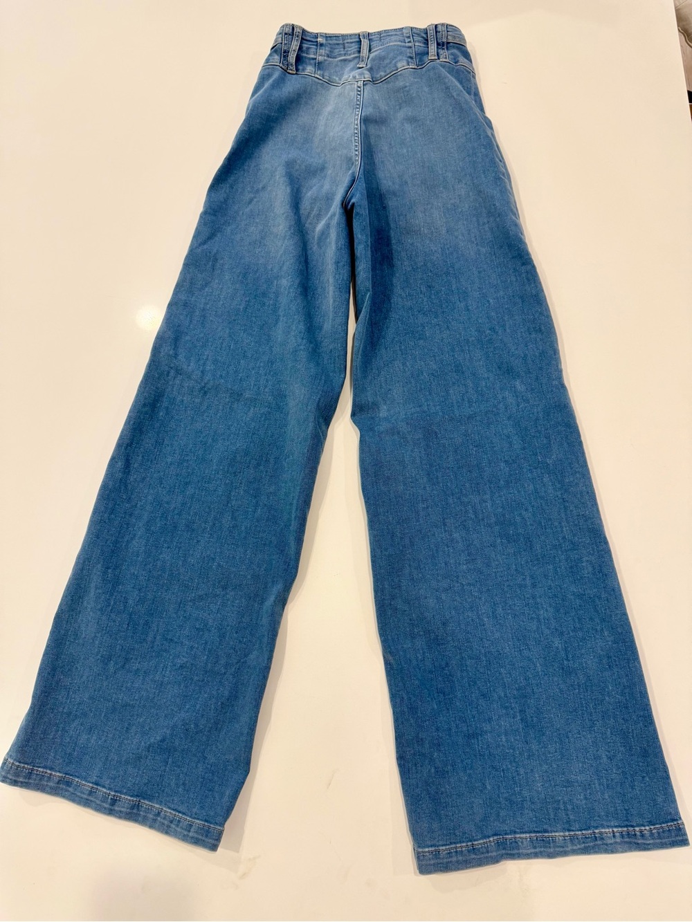 Free People Wide Leg Women’s Jeans in Medium Blue - Picture 3 of 4